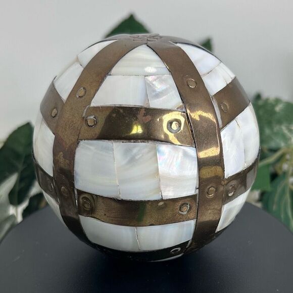 Mother Of Pearl Mossaic Sphere Orb Ball With Brass Detail 4” Round White - Picture 3 of 13